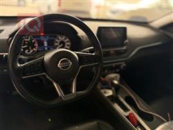 نيسان ألتيما